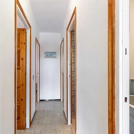 Apartment Carrilet 37 Pis Bonito *